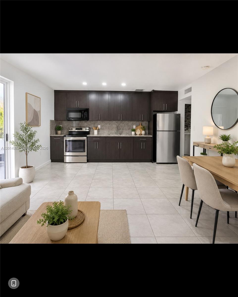 315 NW 59th Street 2 Property Photo 1