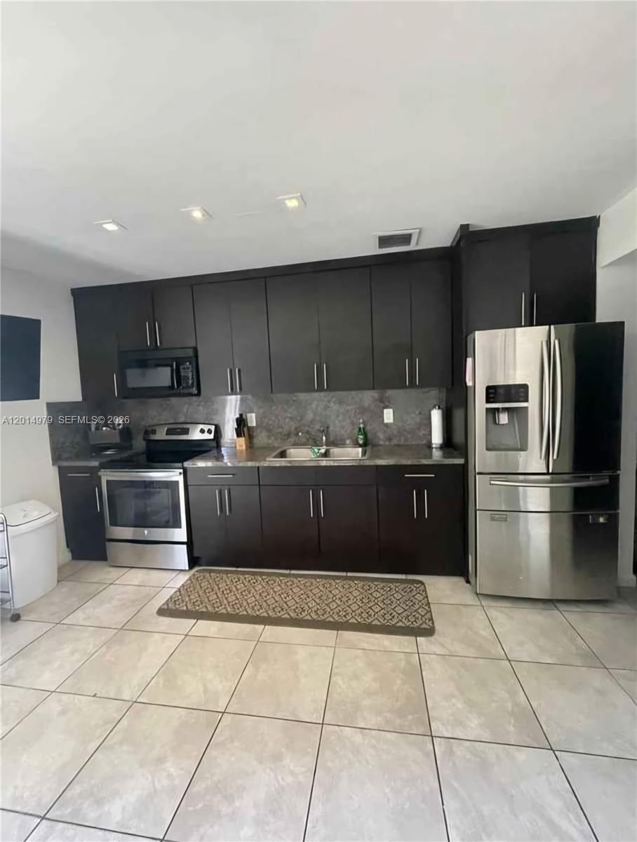 315 Nw 59th Street 2 Property Photo 5