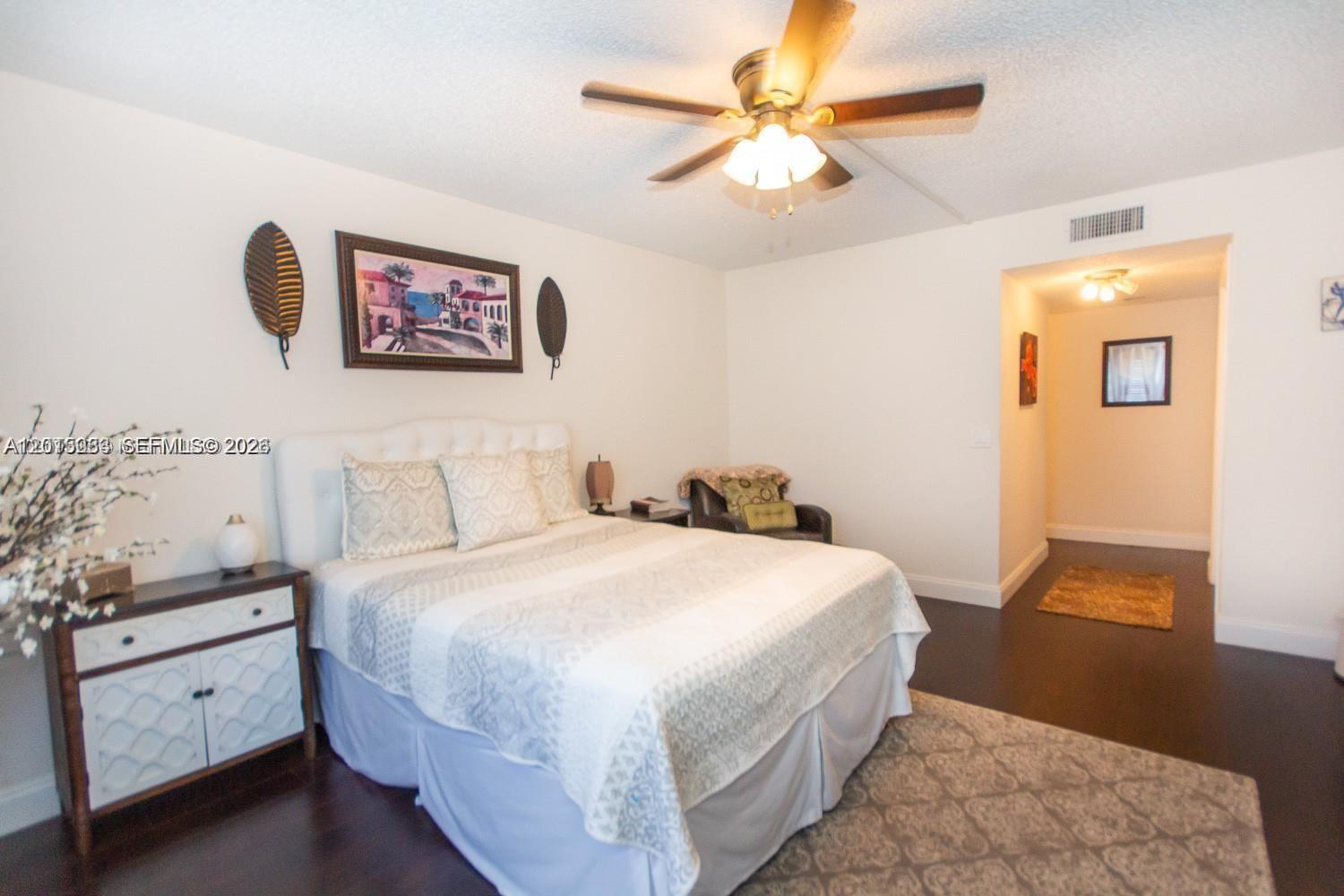 16561 Blatt Boulevard 201 Property Photo 6
