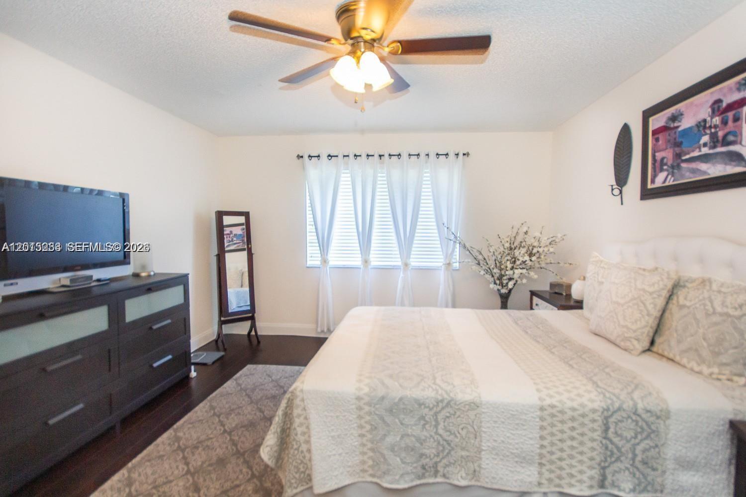 16561 Blatt Boulevard 201 Property Photo 7