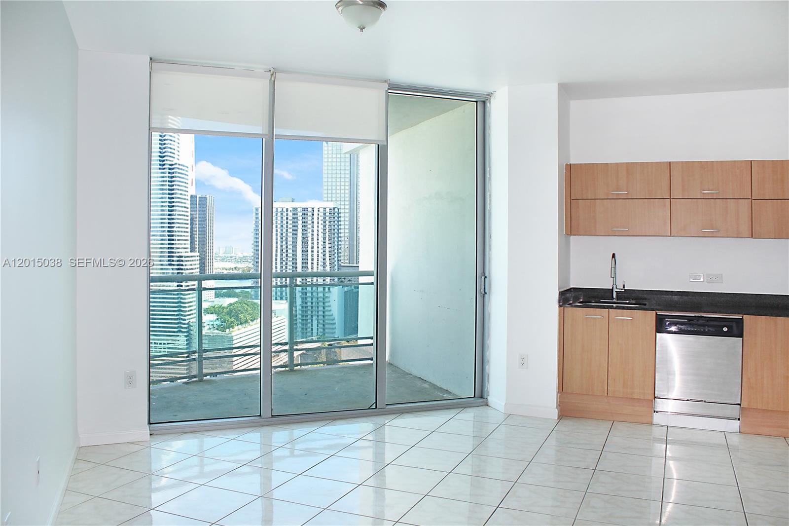 350 S Miami Avenue 2713 Property Photo 3