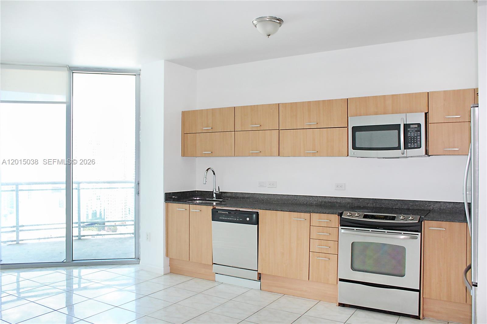 350 S Miami Avenue 2713 Property Photo 4