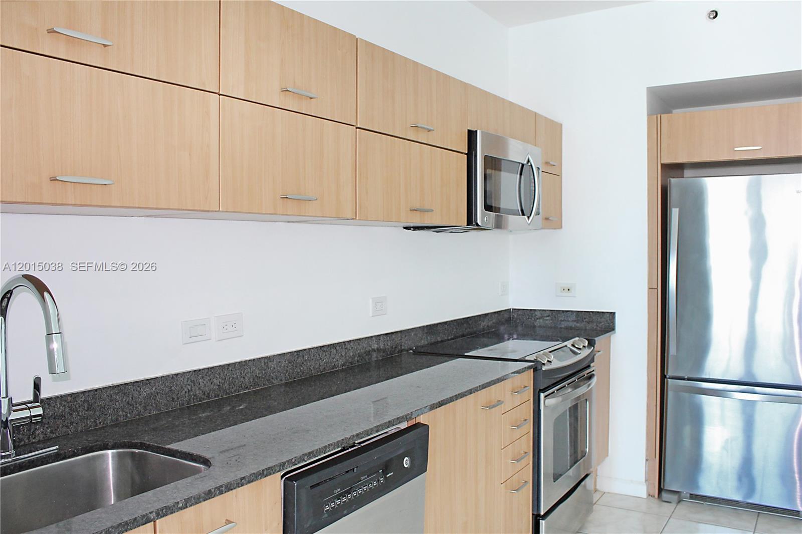 350 S Miami Avenue 2713 Property Photo 5