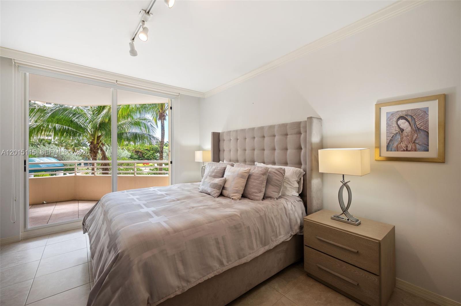 888 Brickell Key Drive 609 Property Photo 13