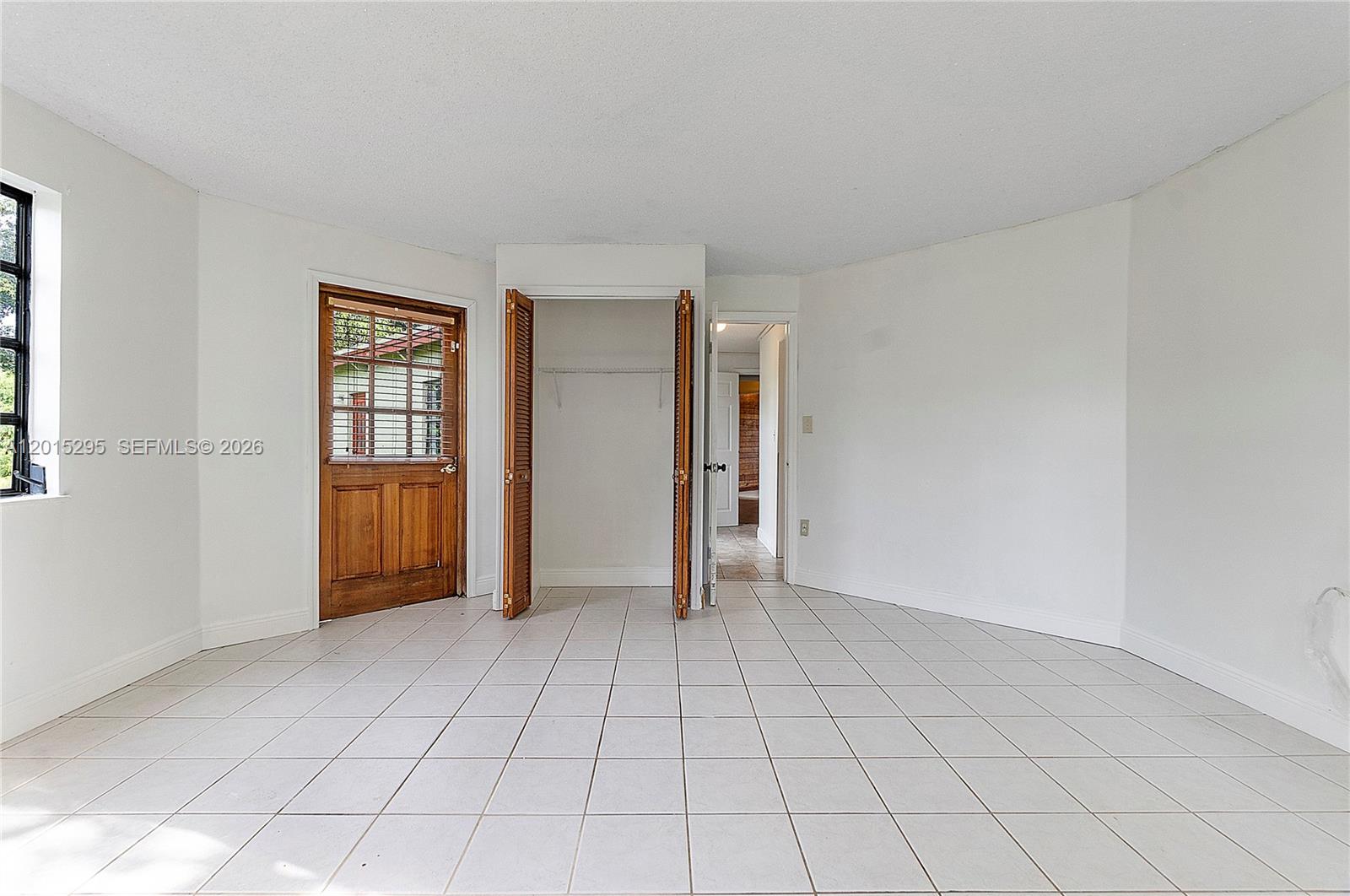 4561 Nw 79th Avenue Property Photo 8