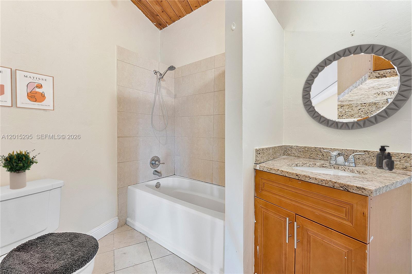 4561 Nw 79th Avenue Property Photo 9