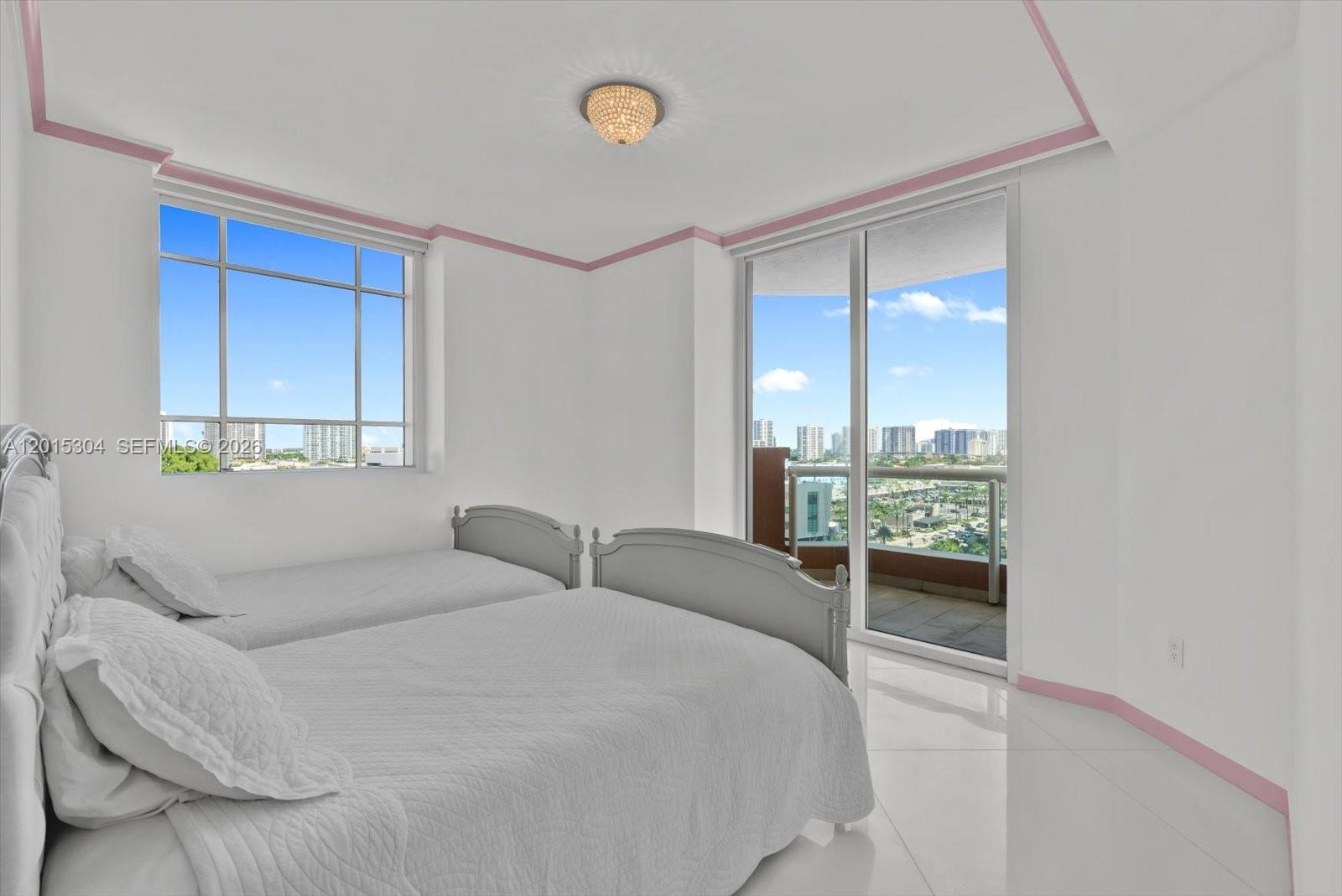 17875 Collins Avenue 1101 Property Photo 25