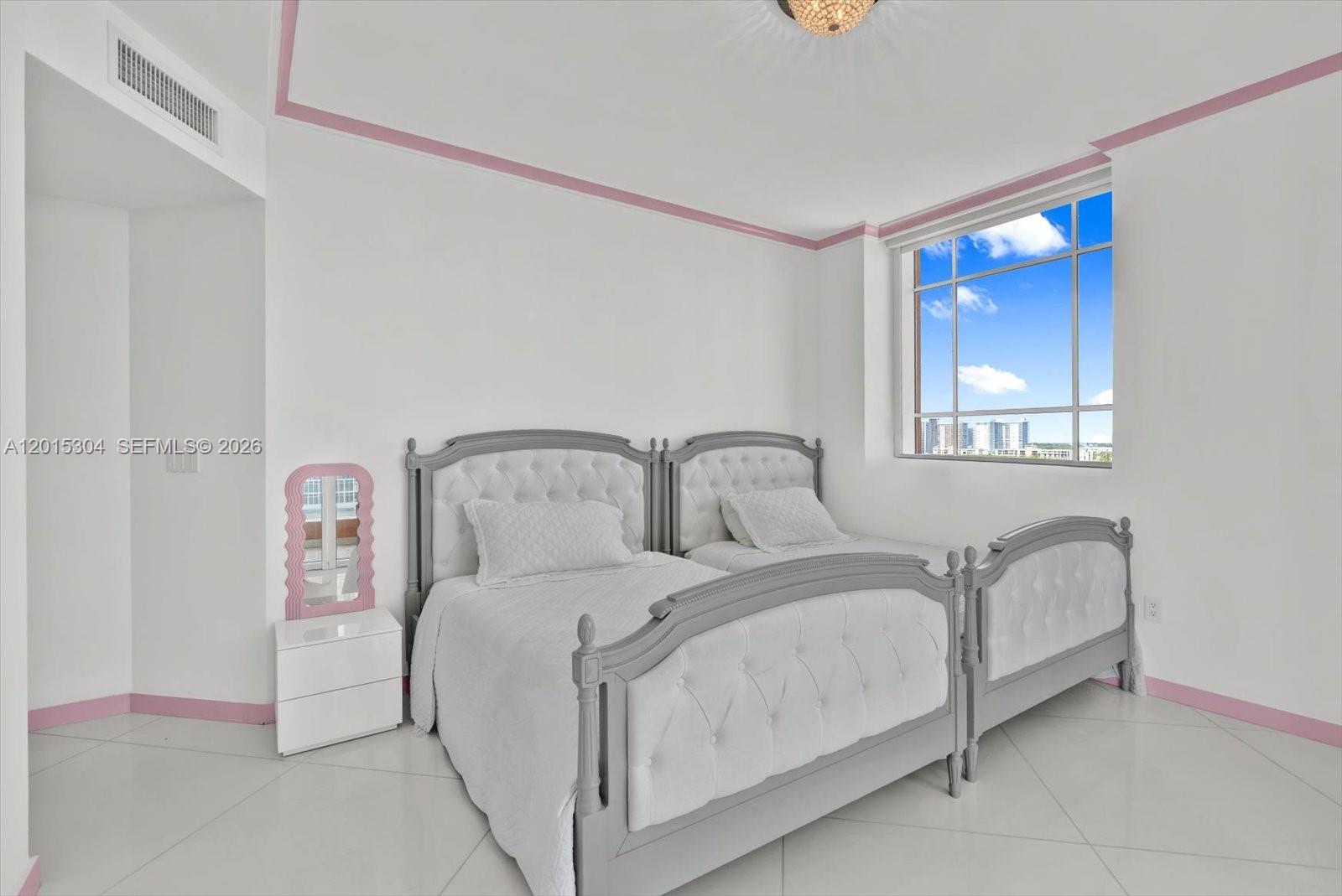 17875 Collins Avenue 1101 Property Photo 26