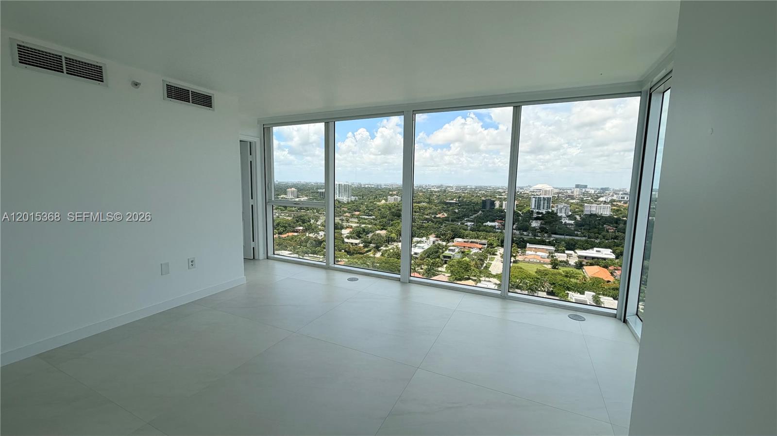 2101 Brickell Avenue 2301 Property Photo 6