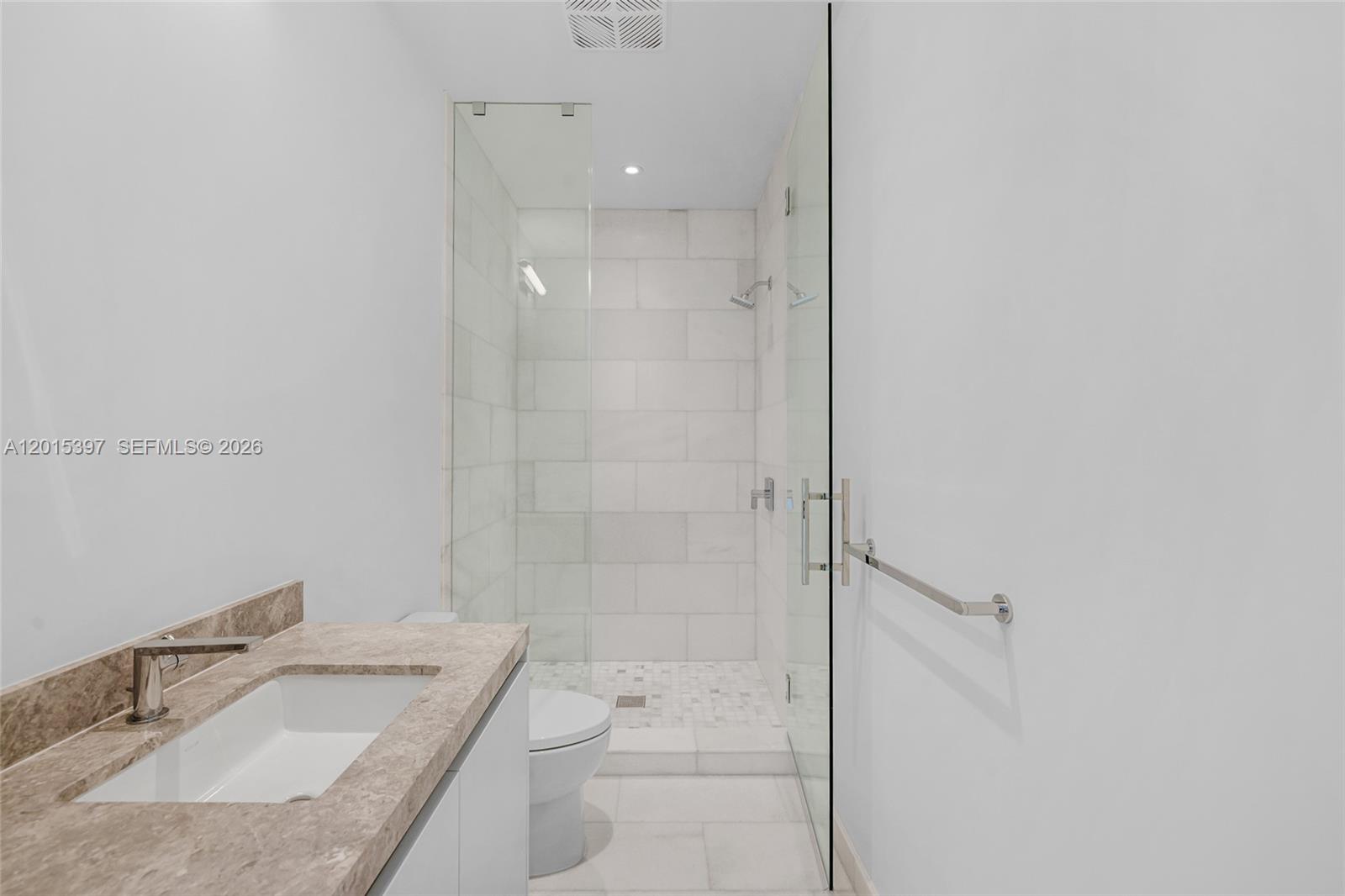 175 Se 25 Road 1203 Property Photo 8
