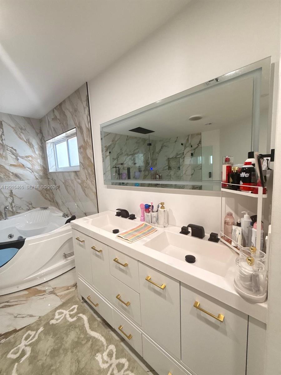 15046 Sw 148th Place Property Photo 16