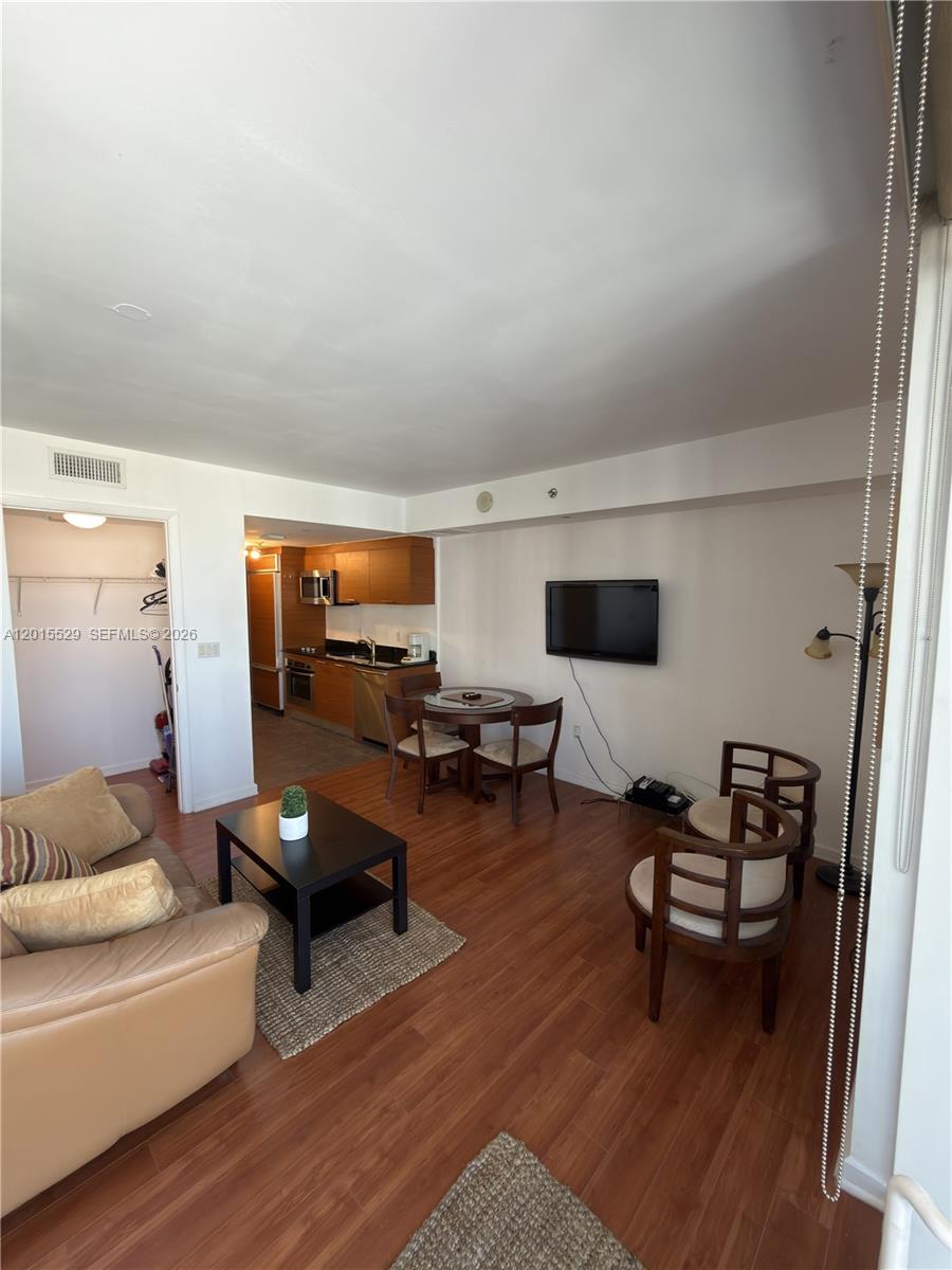 A12015529 Property Photo 10
