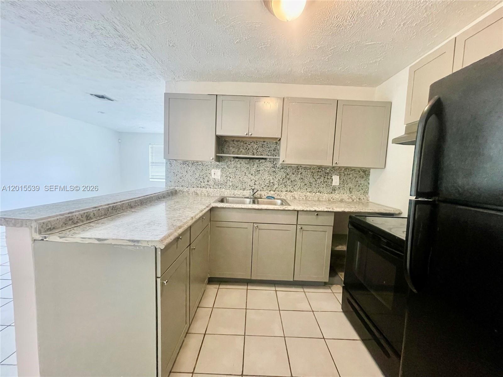 2621 Riverland Drive 2 Property Photo 1