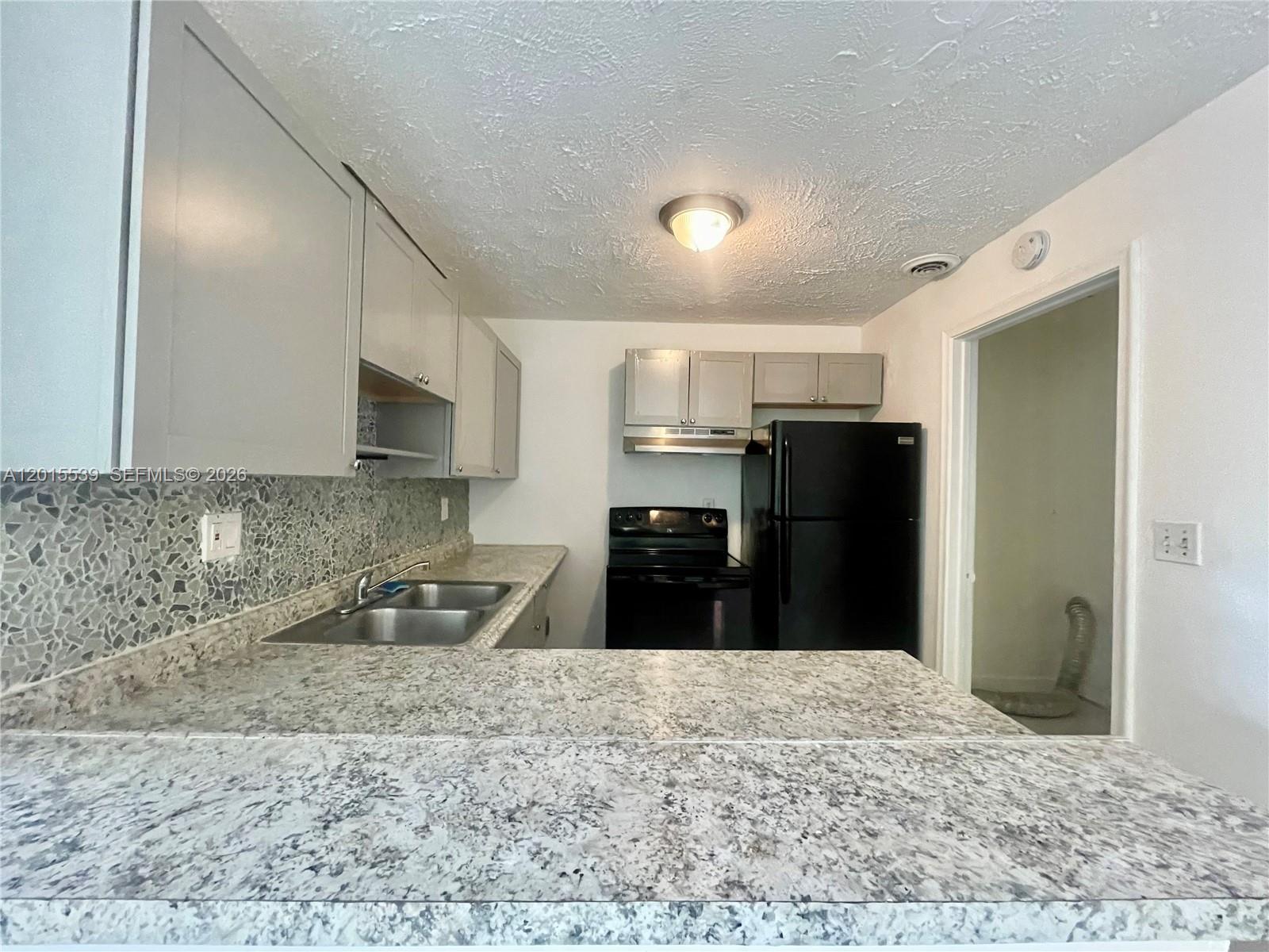 2621 Riverland Drive 2 Property Photo 3