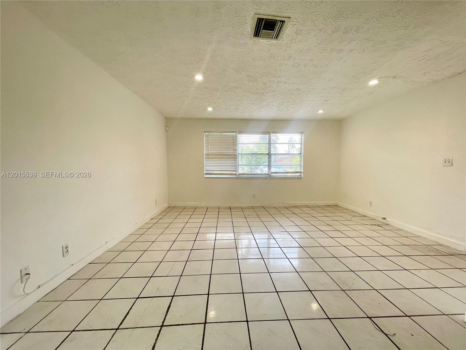 2621 Riverland Drive 2 Property Photo 7