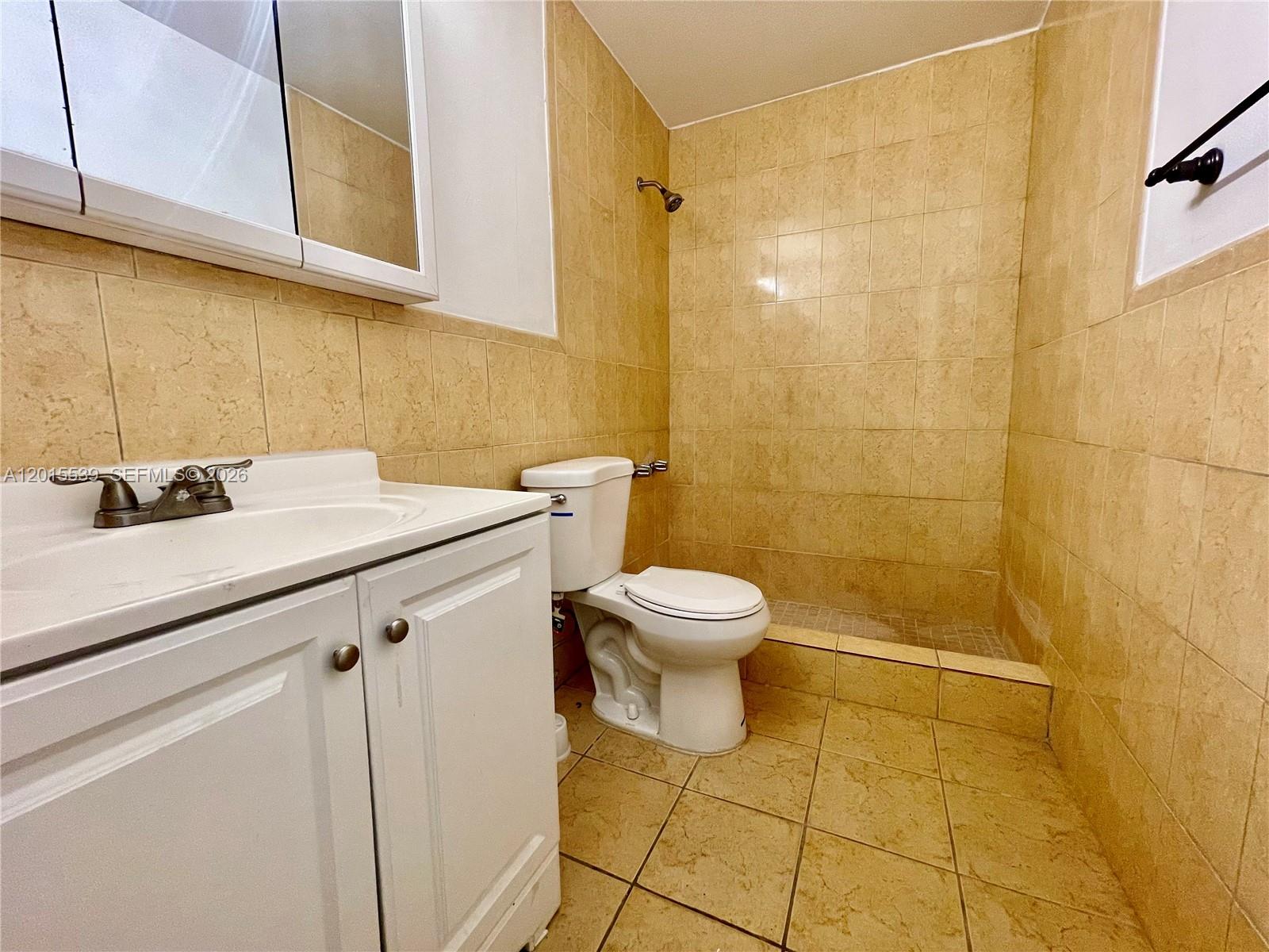 2621 Riverland Drive 2 Property Photo 10
