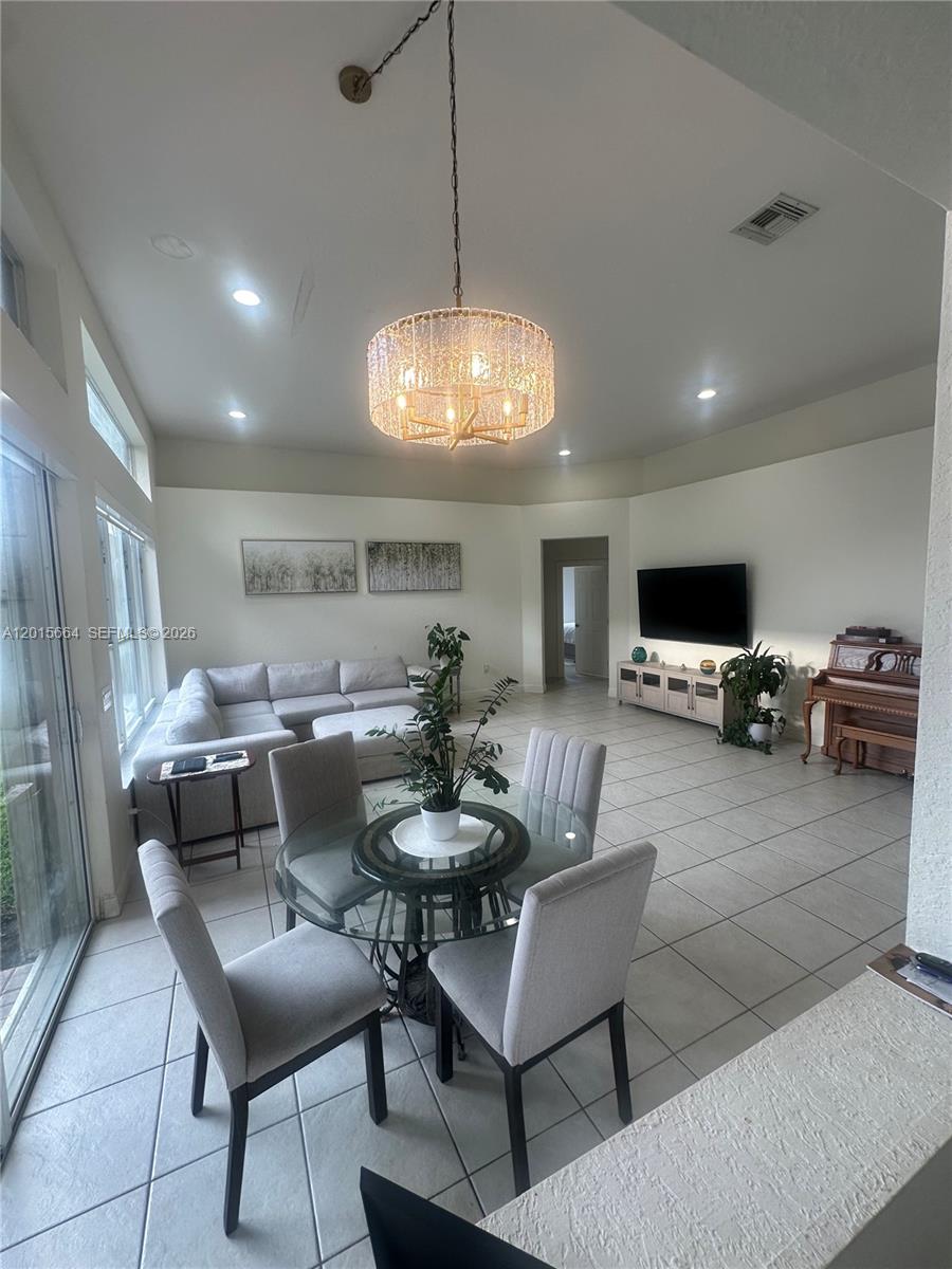 18571 Sw 44th Street Property Photo 11
