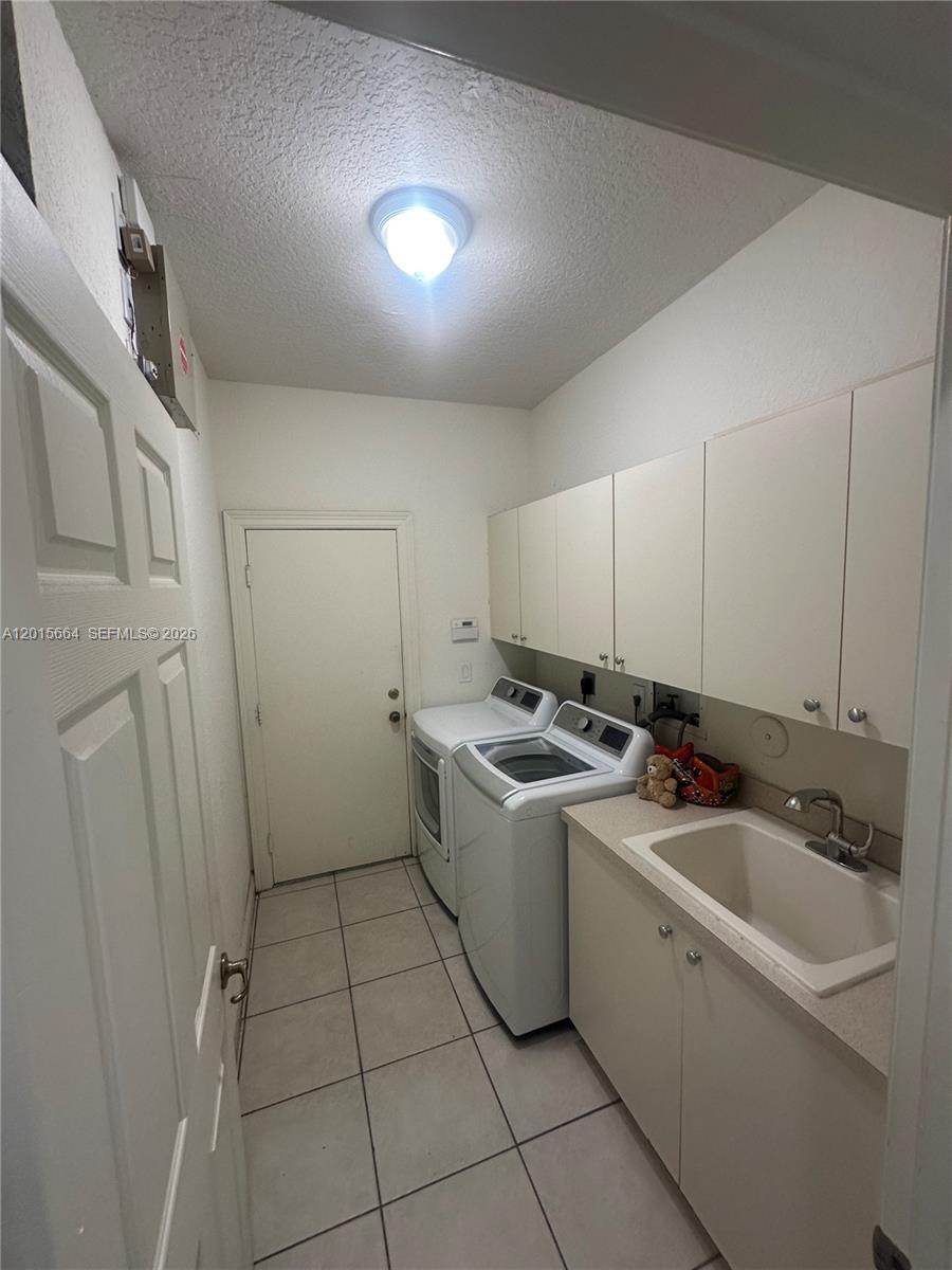 18571 Sw 44th Street Property Photo 14