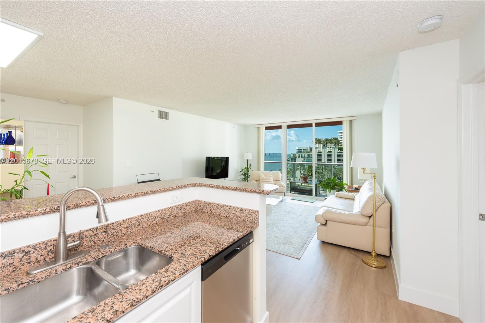 1155 Brickell Bay Drive 609 Property Photo 4