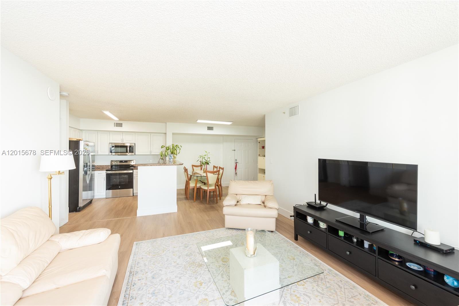1155 Brickell Bay Drive 609 Property Photo 7