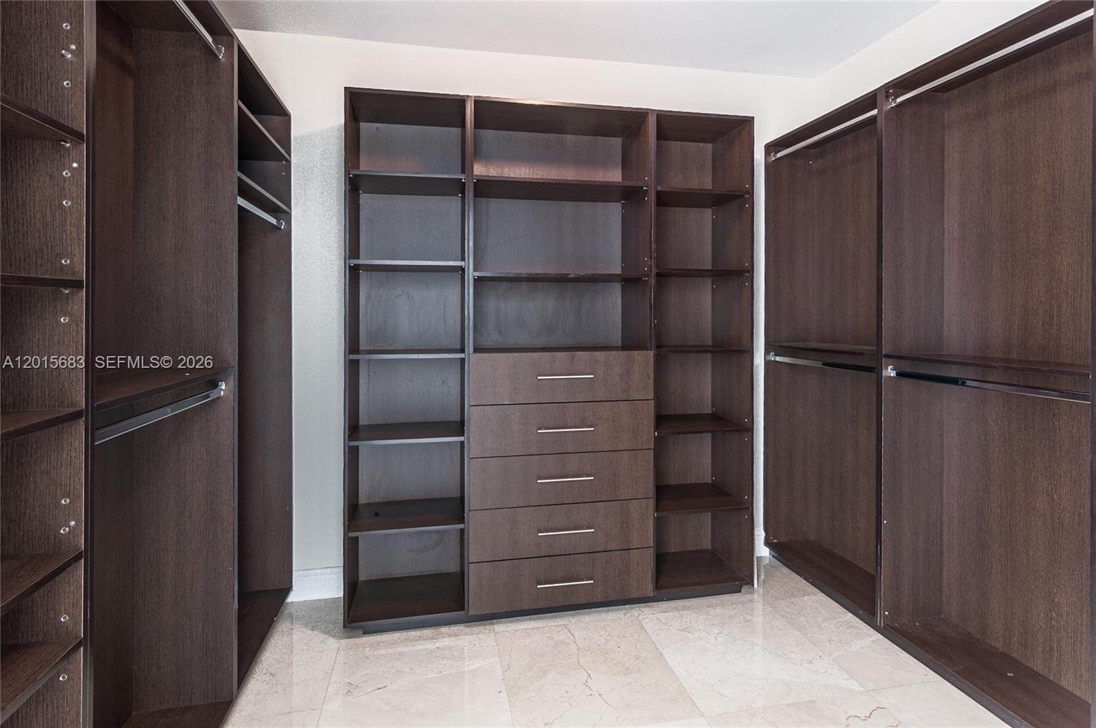 A12015683 Property Photo 10