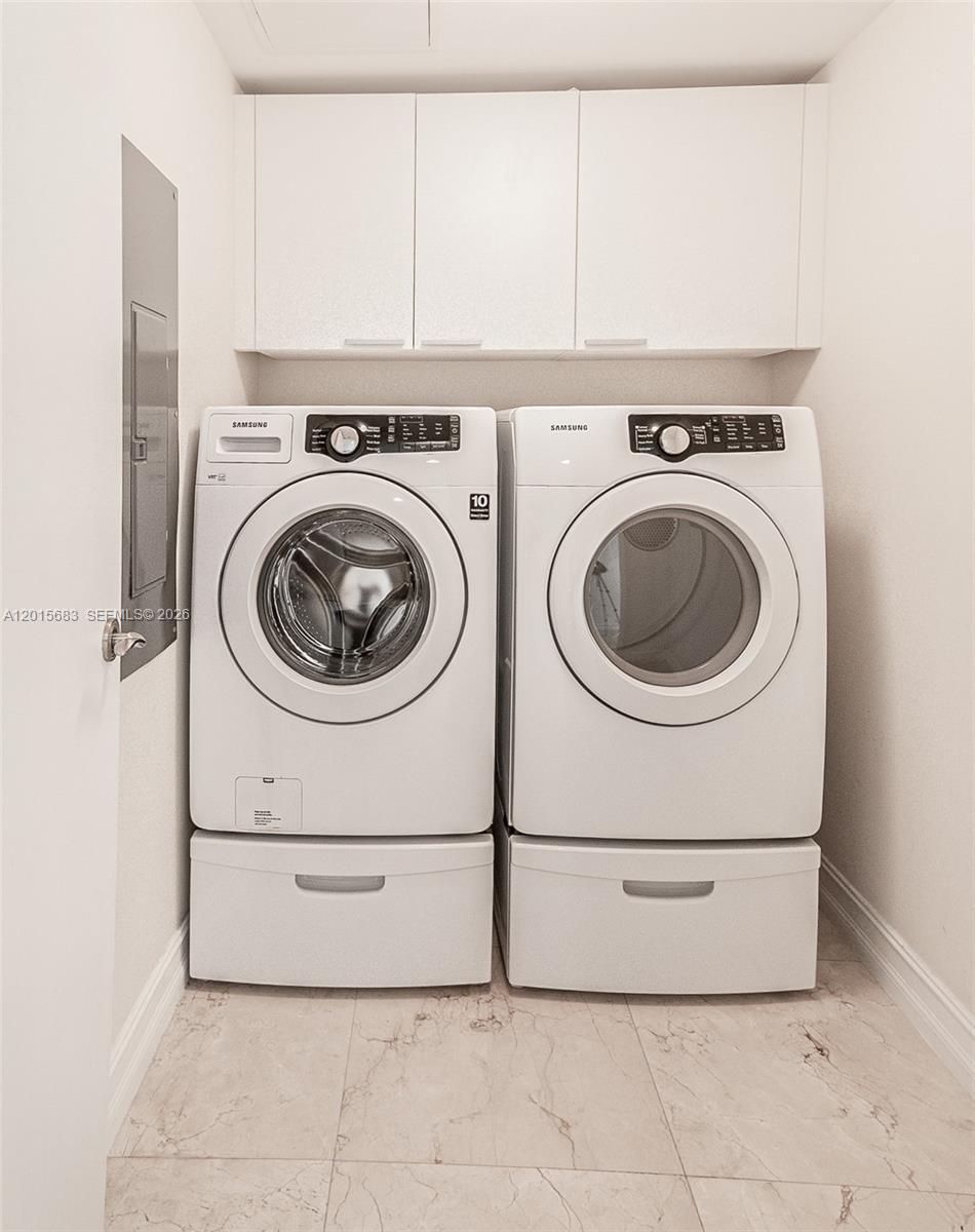 A12015683 Property Photo 15