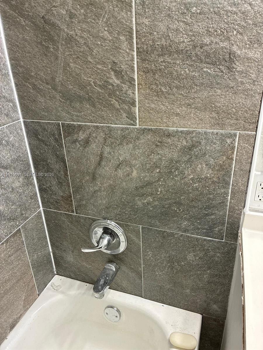 1 St Regis Drive Property Photo 7