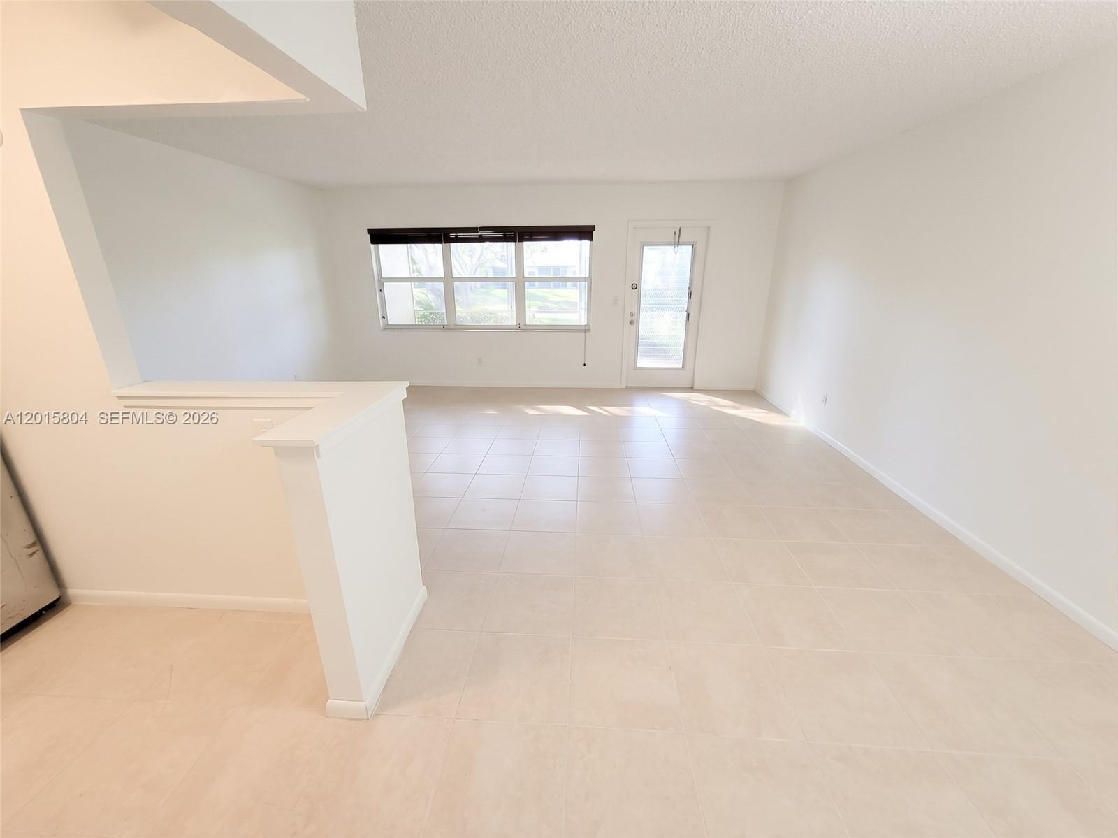 138 Fanshaw D Property Photo 1