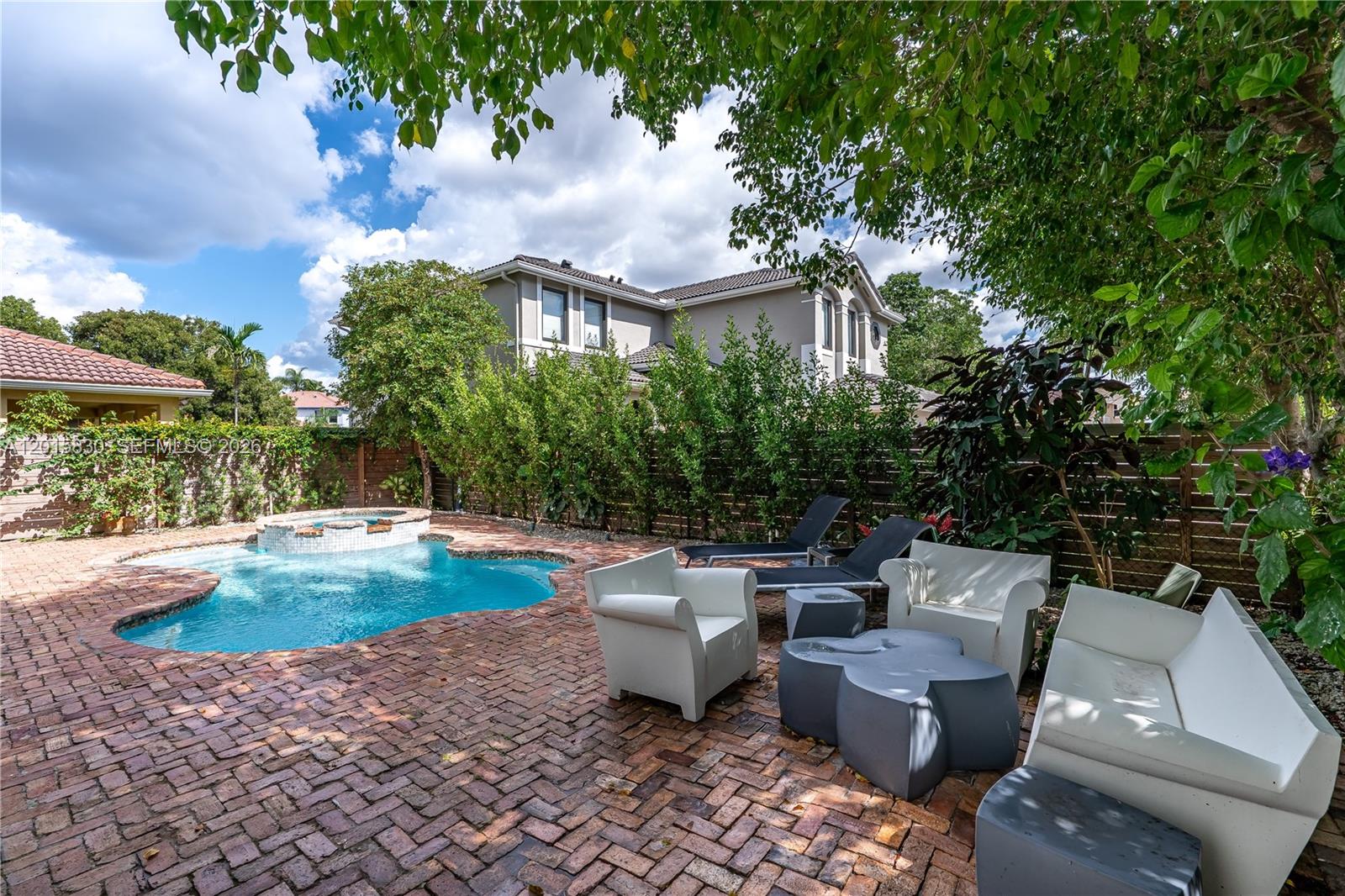 1733 Sw 151st Place Property Photo 12