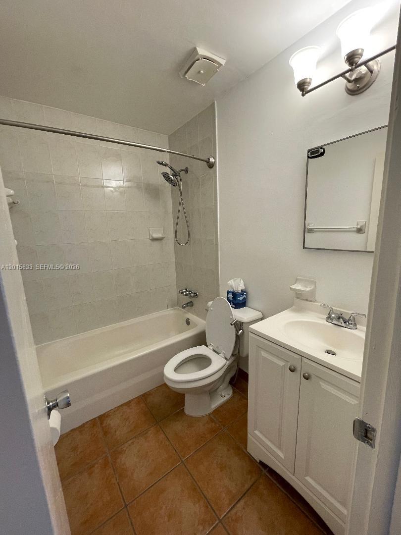 10112 Sw 20th Street Property Photo 5