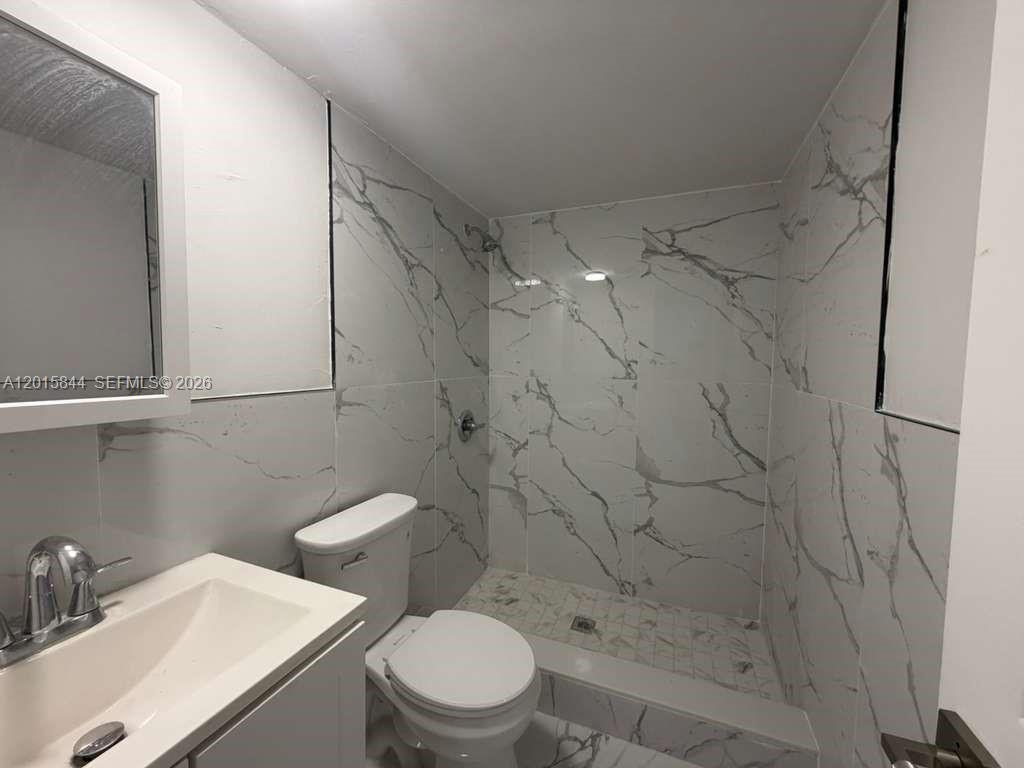 1461 Sw 7th Street 1 Property Photo 11