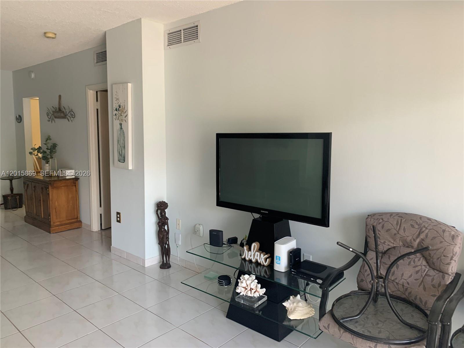 1985 S Ocean Drive Mzm Property Photo 4