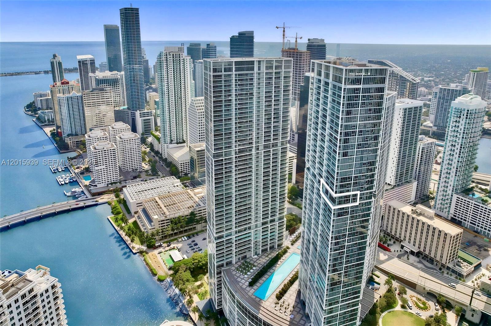 465 Brickell Avenue 4101 Property Photo 4