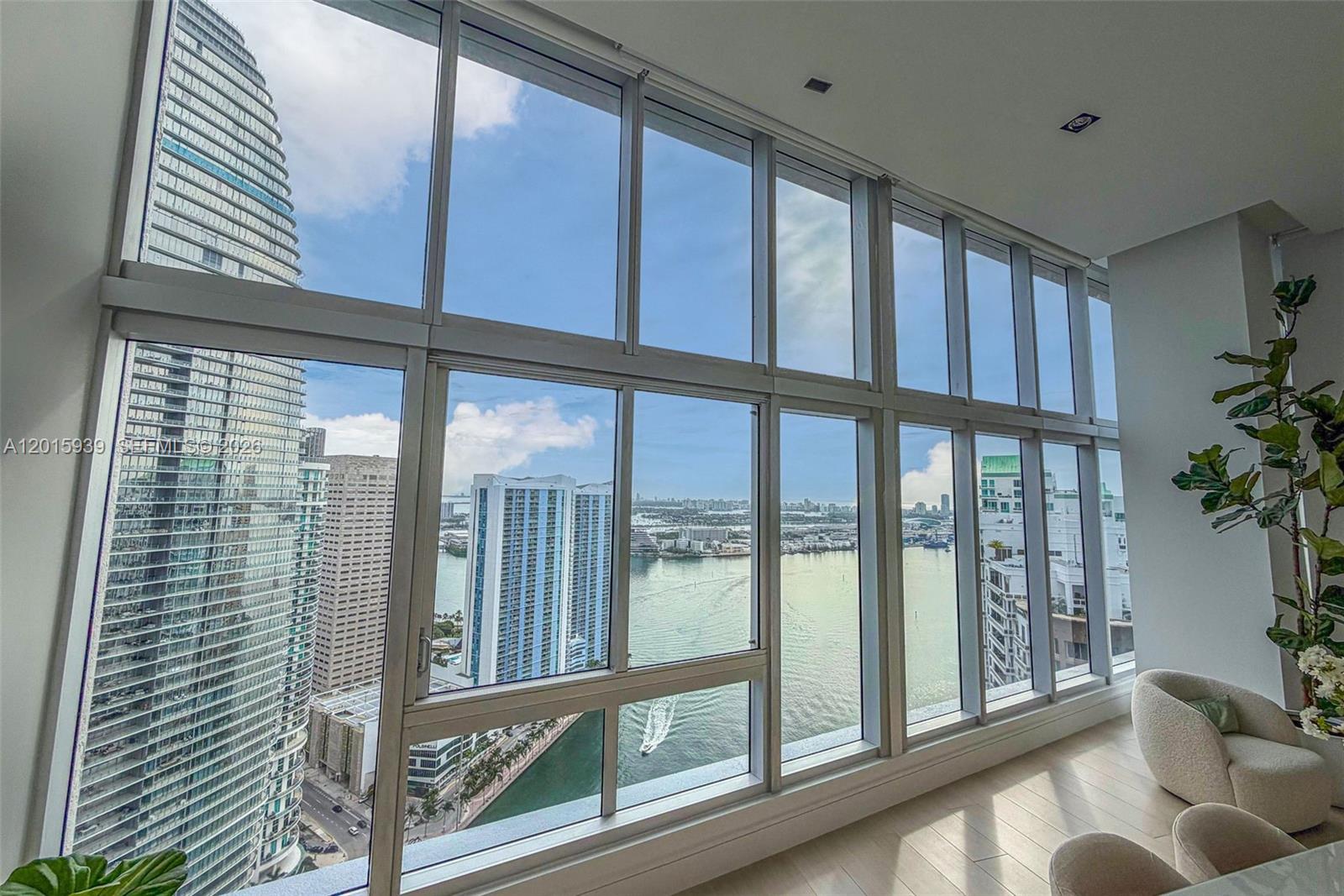465 Brickell Avenue 4101 Property Photo 33