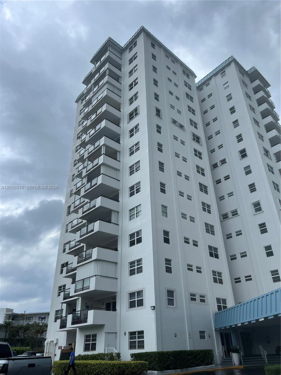 1500 S Ocean Boulevard 508 Property Photo 2