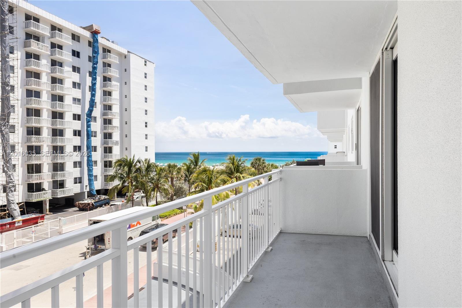 345 Ocean Drive 424 Property Photo 2