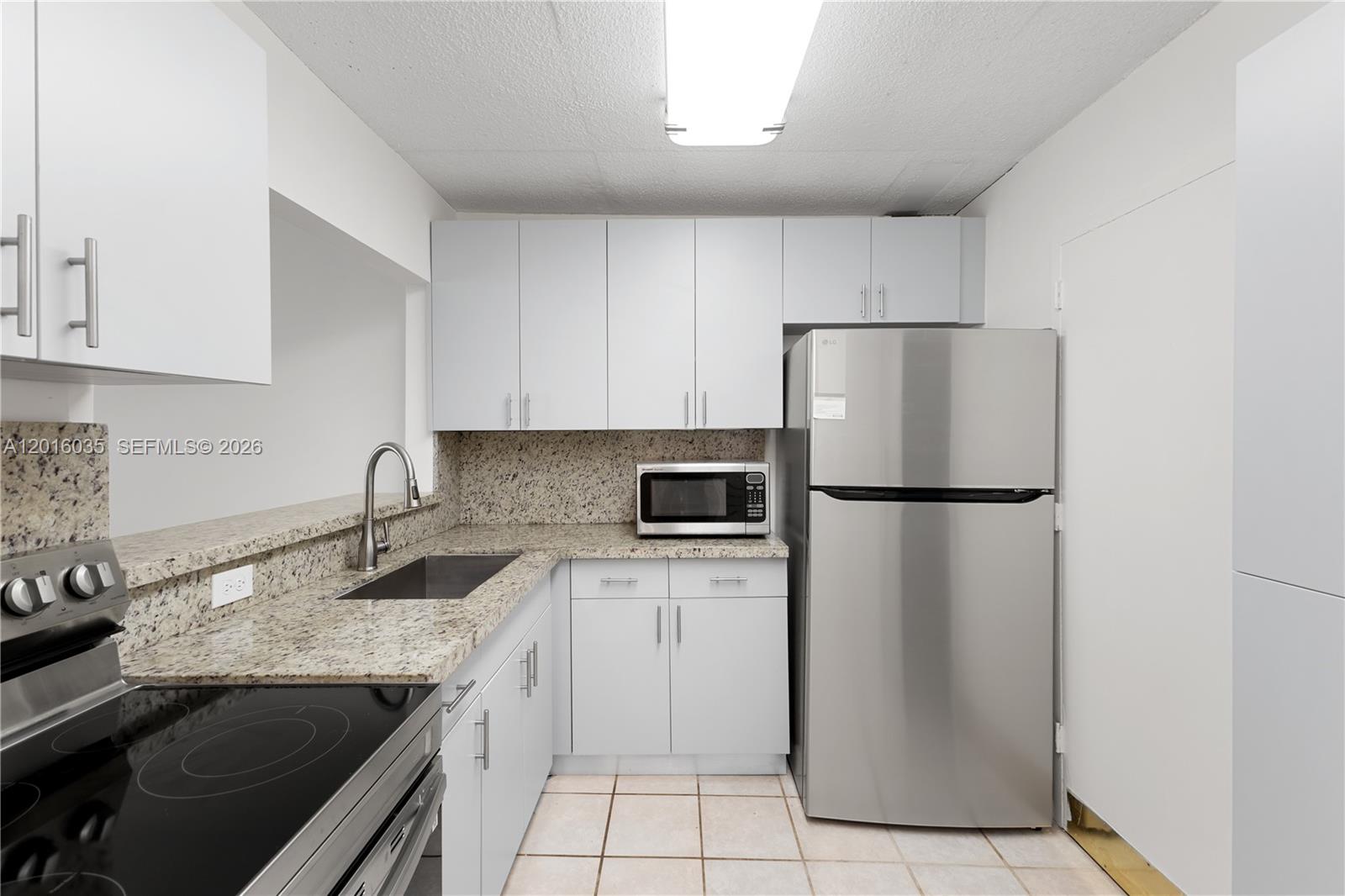 345 Ocean Drive 424 Property Photo 4