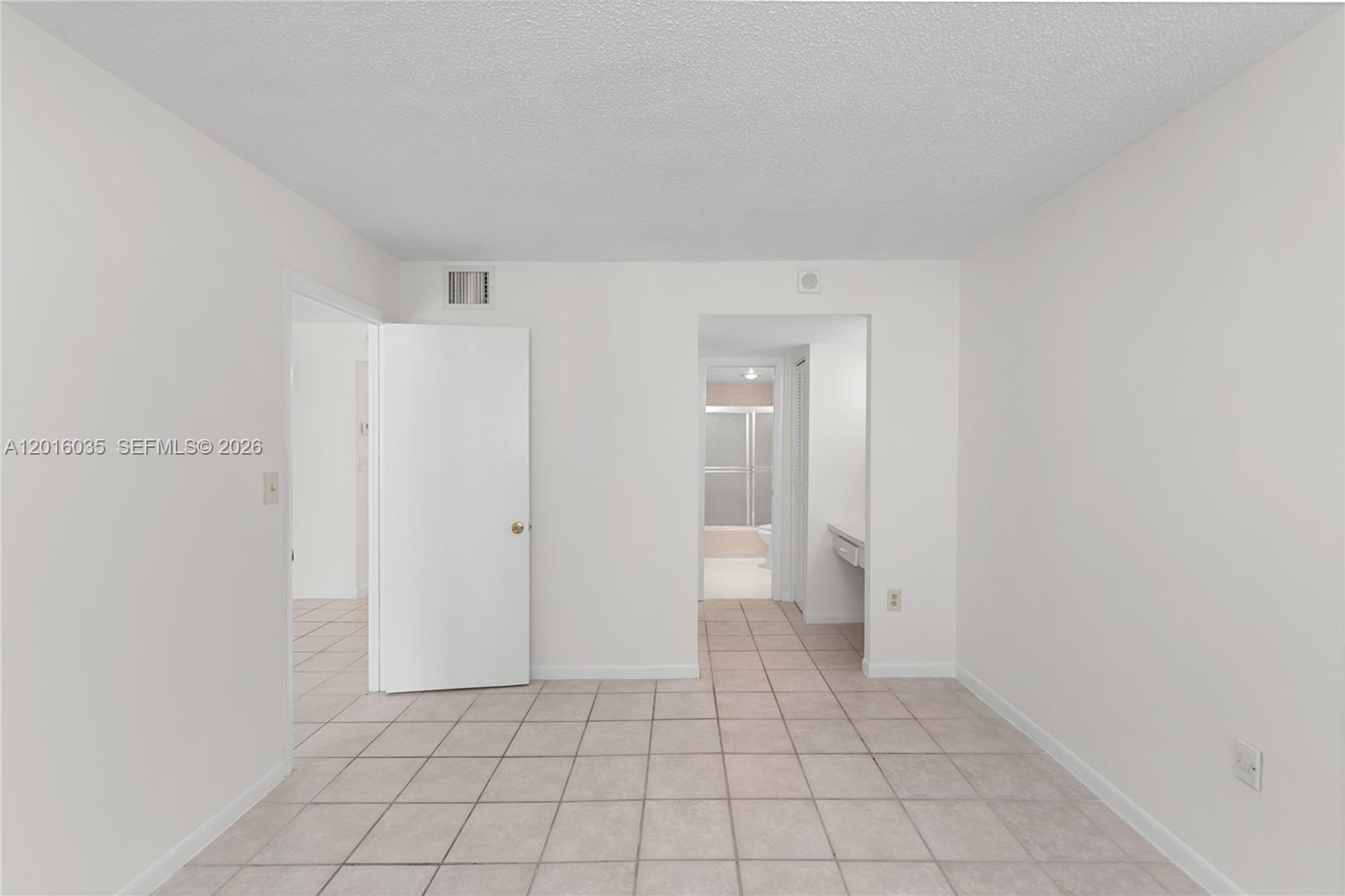 345 Ocean Drive 424 Property Photo 10