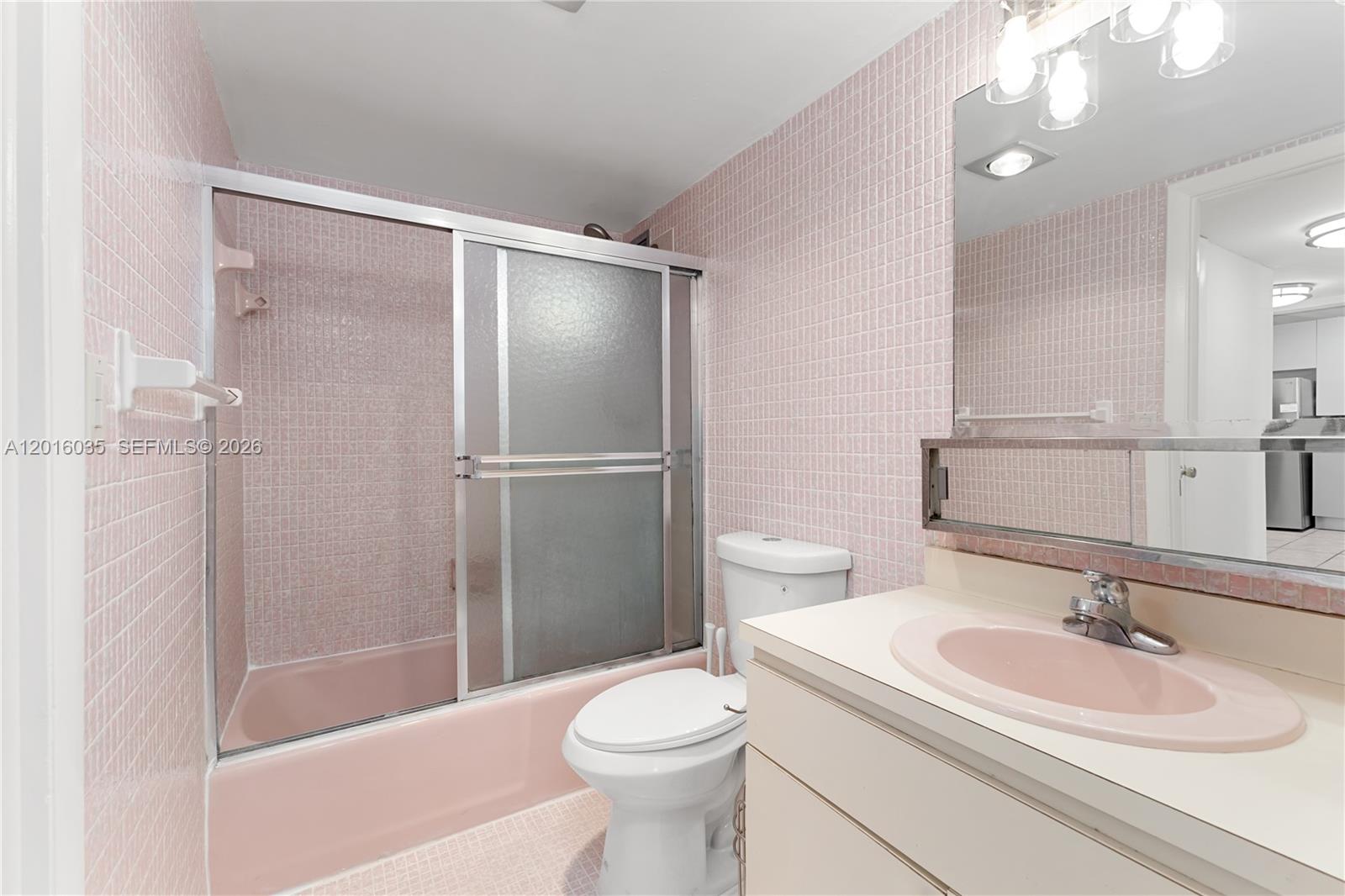345 Ocean Drive 424 Property Photo 12
