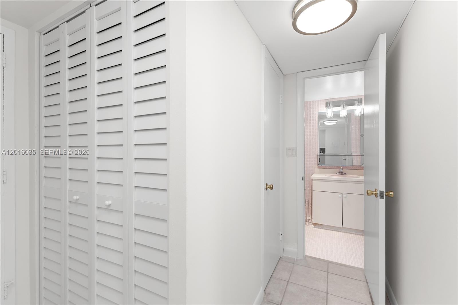 345 Ocean Drive 424 Property Photo 17