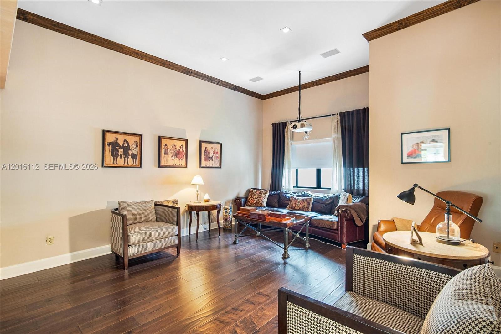 A12016112 Property Photo 10