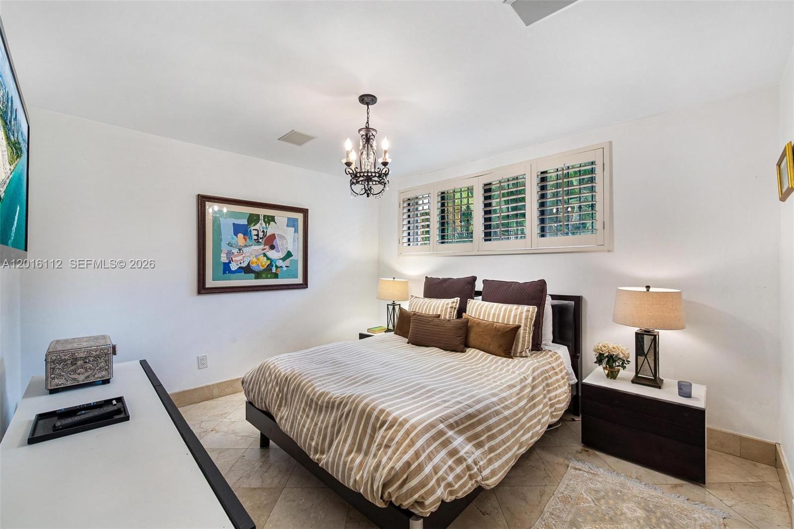 A12016112 Property Photo 24