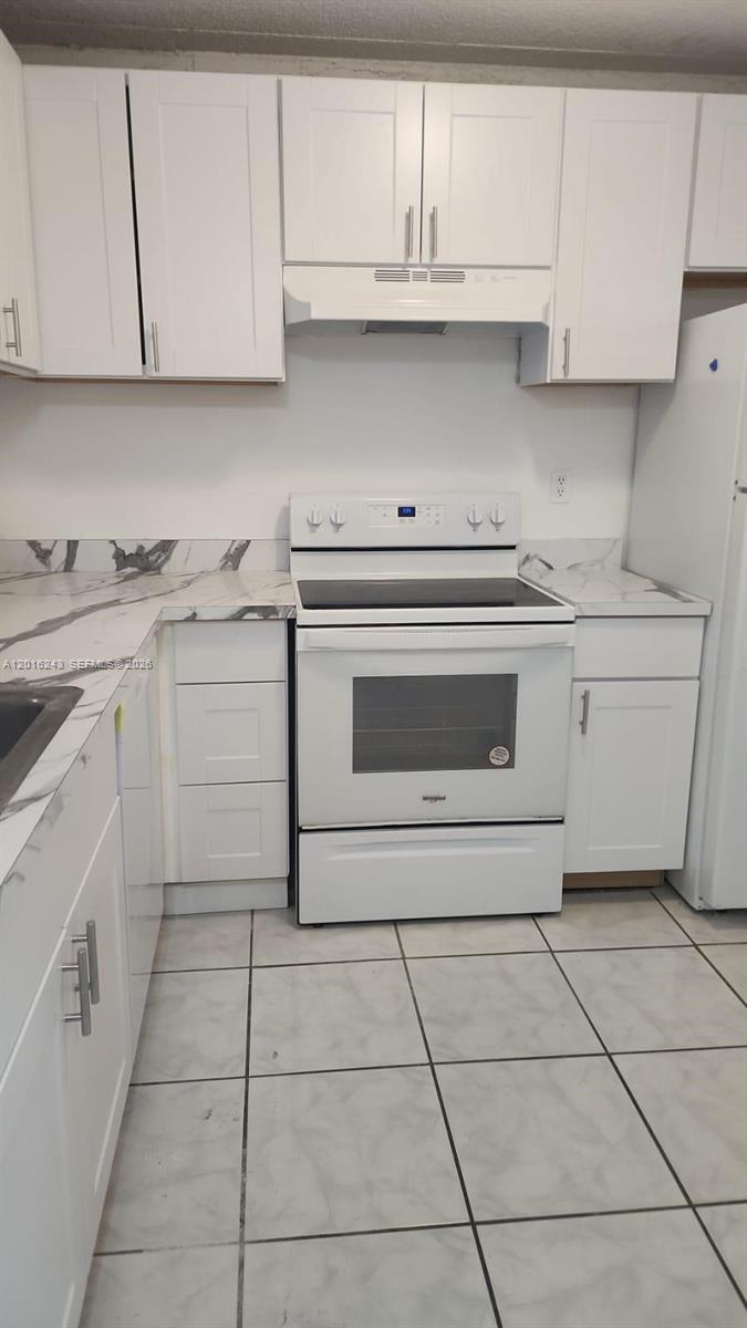 A12016243 Property Photo 3