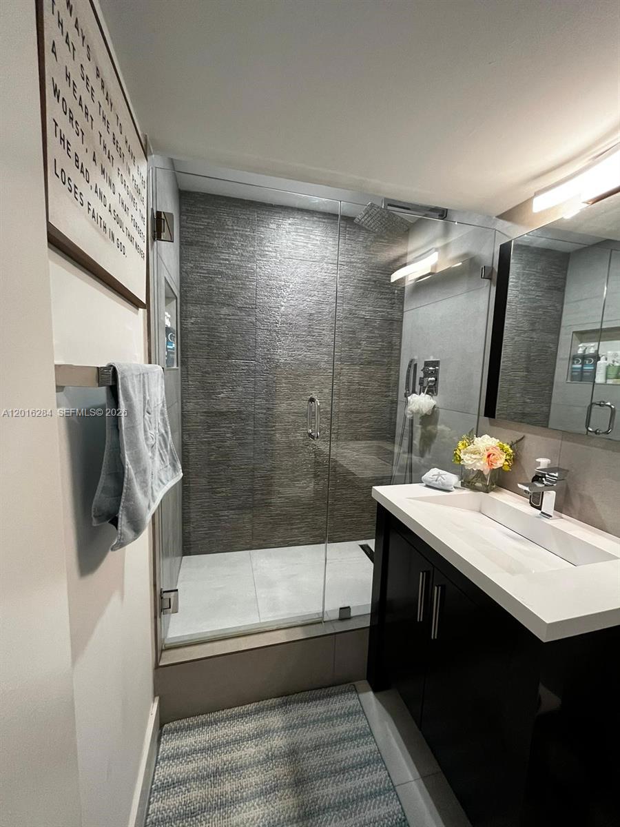 1627 Brickell Avenue 1204 Property Photo 15