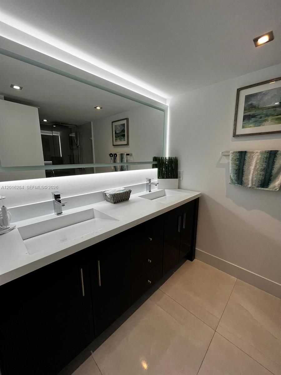 1627 Brickell Avenue 1204 Property Photo 21