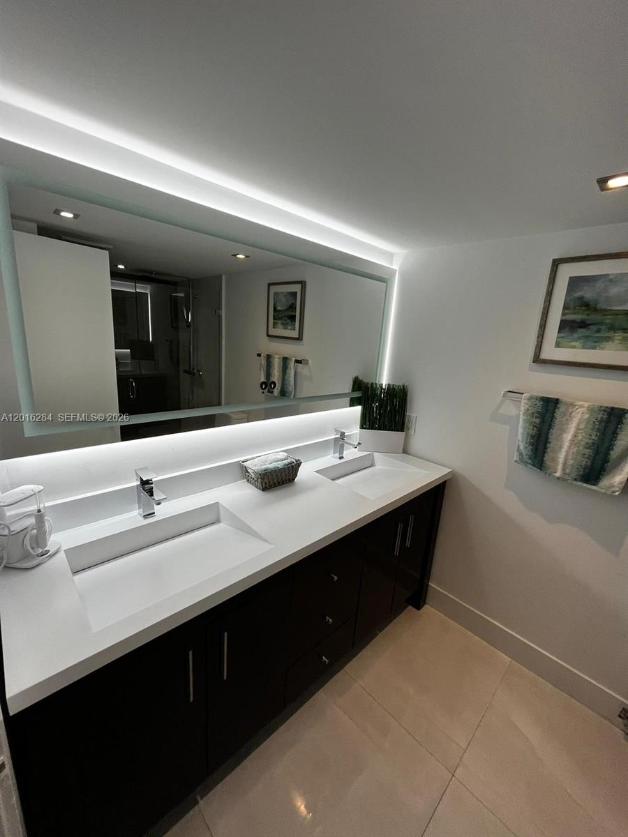 1627 Brickell Avenue 1204 Property Photo 22