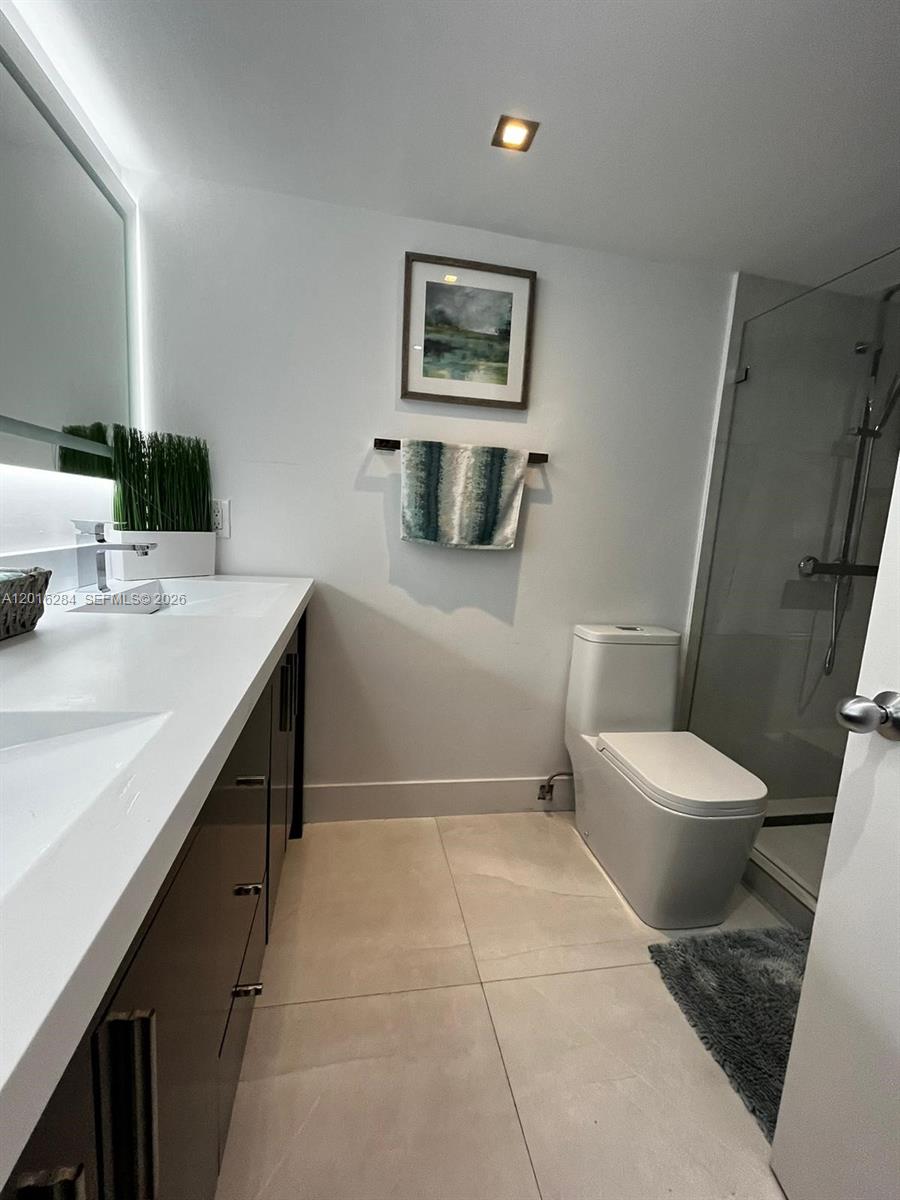 1627 Brickell Avenue 1204 Property Photo 24