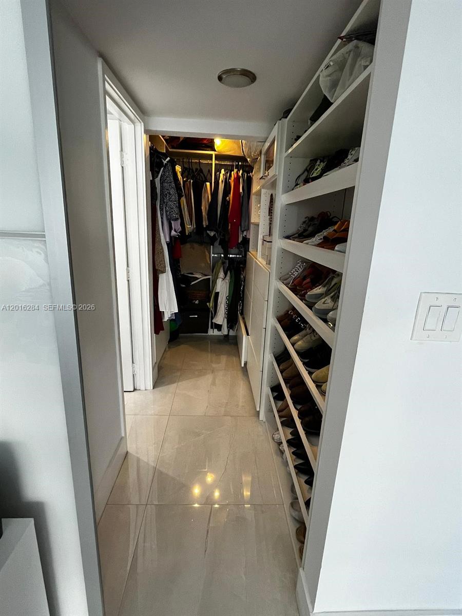 1627 Brickell Avenue 1204 Property Photo 31