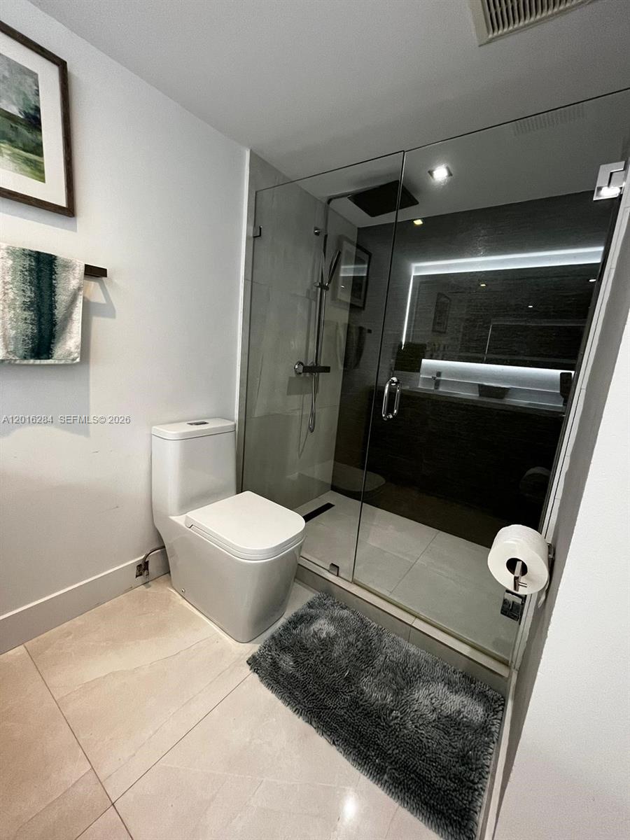 1627 Brickell Avenue 1204 Property Photo 40