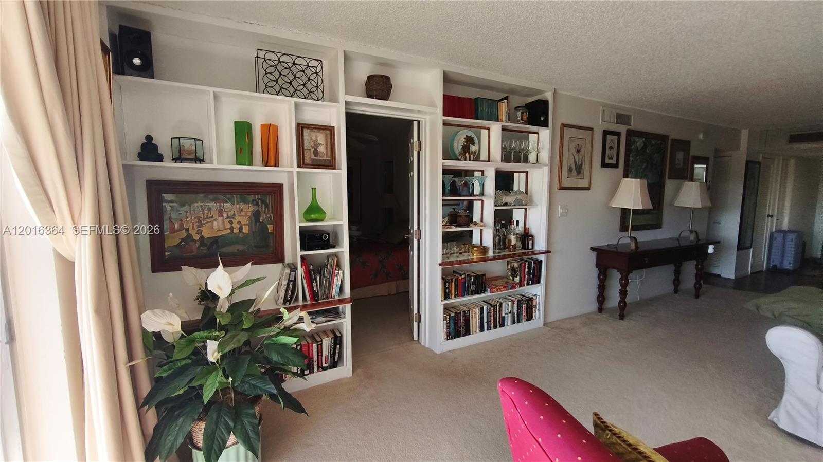 6100 S Falls Cir Drive 404 Property Photo 6